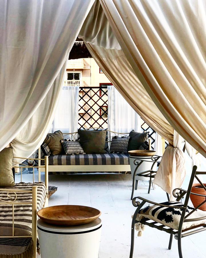 La Dimora Del Casanova B&B Boutique Alicante Bagian luar foto